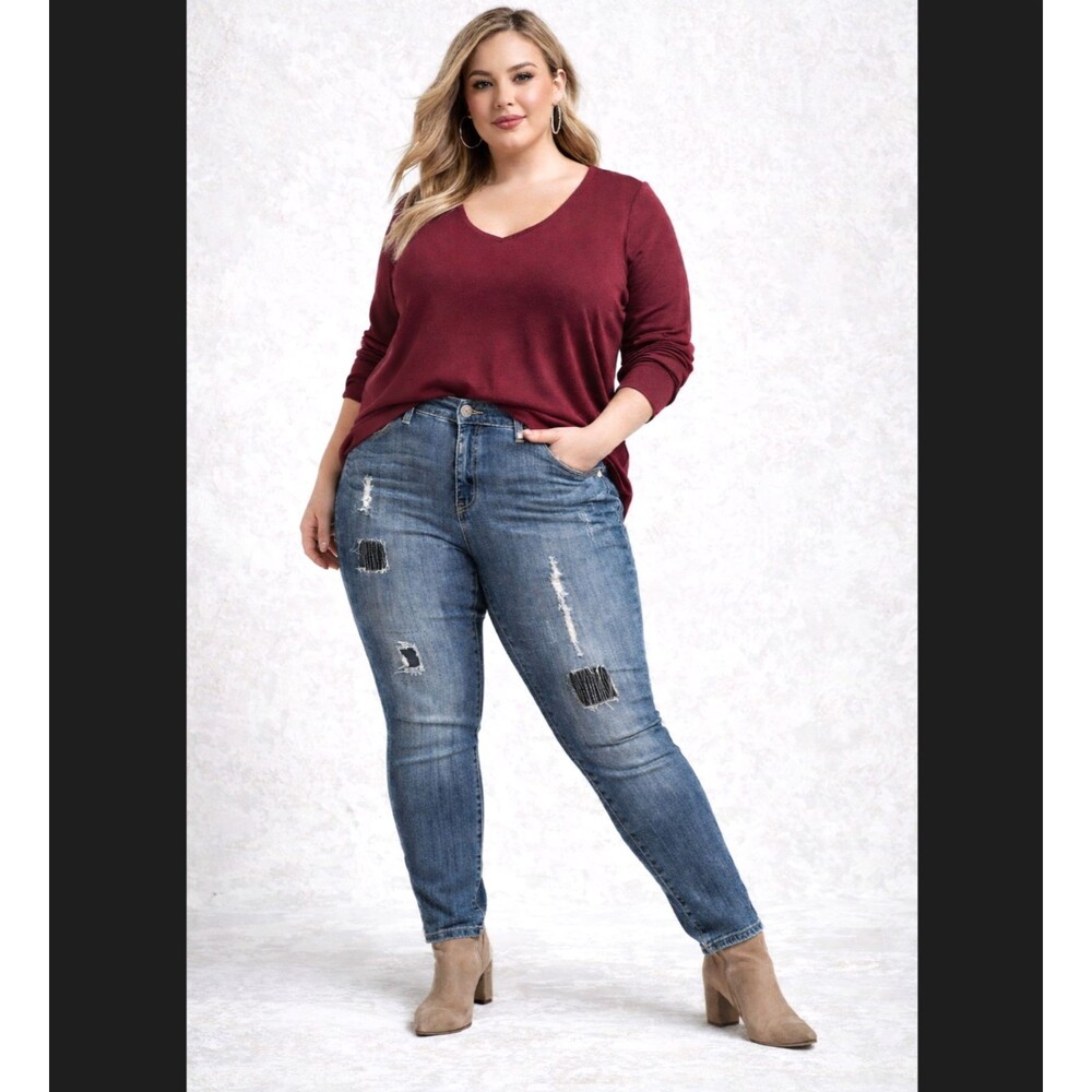 Torrid Premium Skinny Jeans 22 Blue Mid Rise Distressed Patch Cotton Stretch EUC